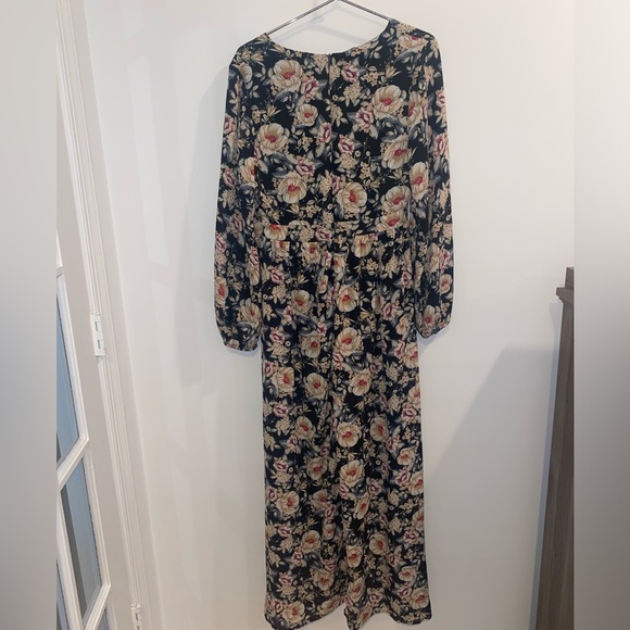 Altar'd State Walk Through Maxi Dress/Romper
Green Pink Floral Print Size Small - Picture 12 of 15
